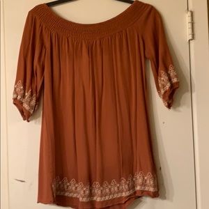 FOREVER 21 WOMENS TOP SIZE SMALL